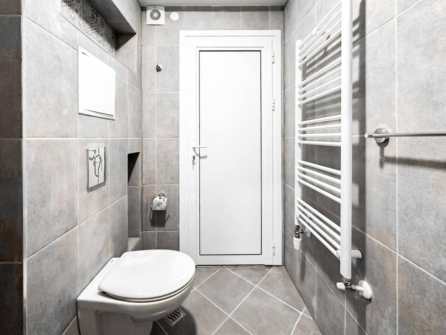 סופיה 6 Studios 6 Bathrooms 2 Levels Kitchens מראה חיצוני תמונה